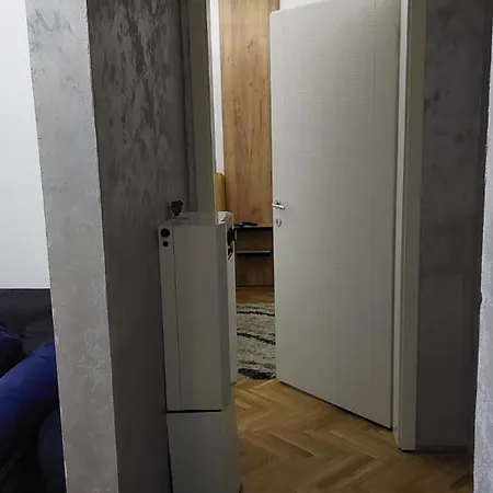Luna Apartment *